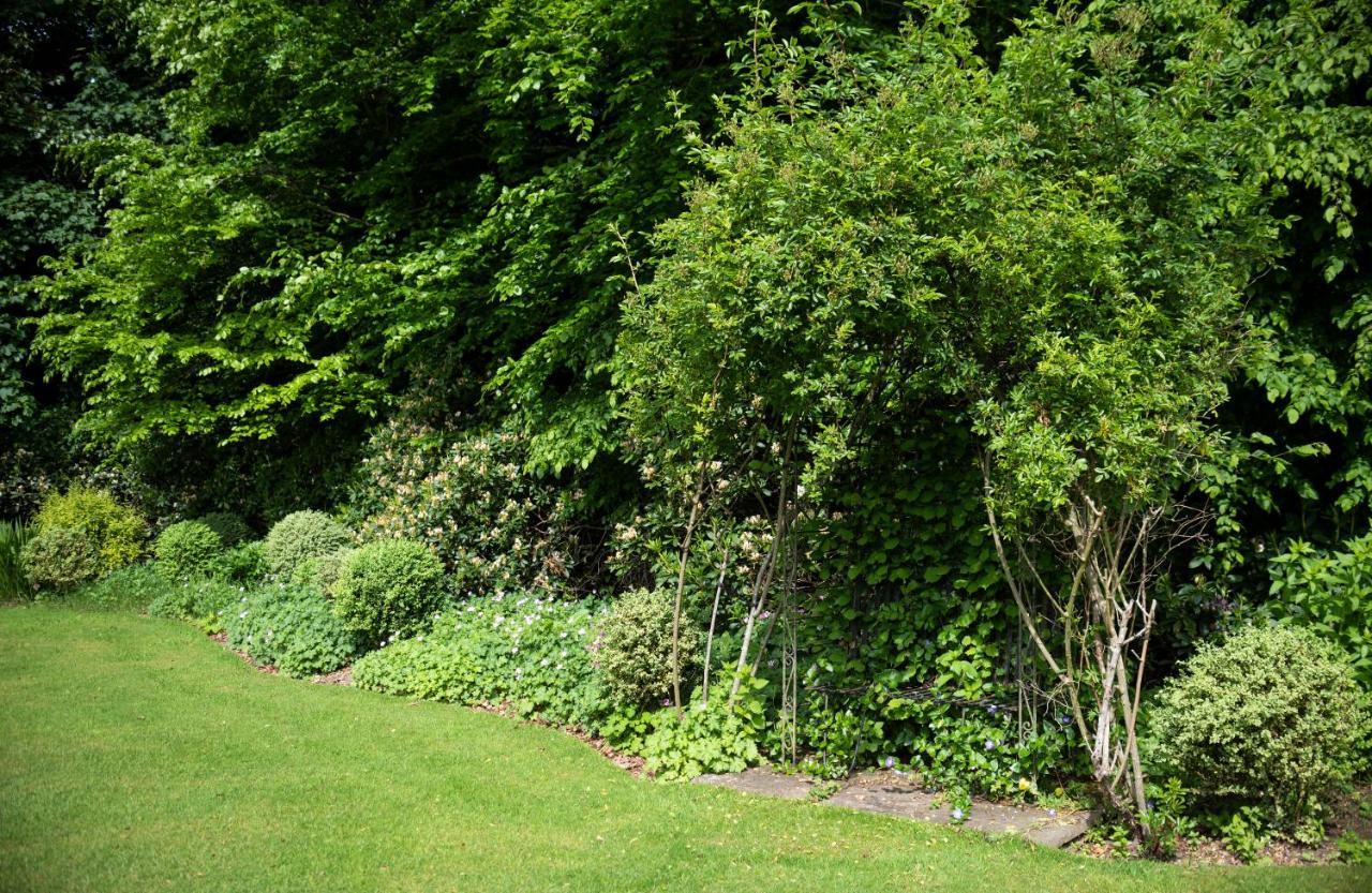 Statham Lodge Hotel Warrington Eksteriør billede